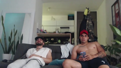 fratguysonline  18-08-2022